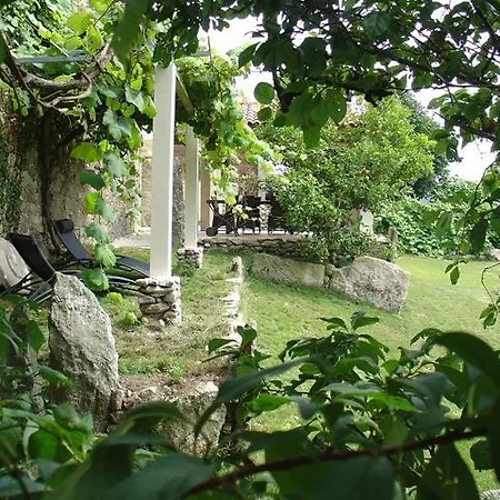 Casas Lucas - Carleo Outes
